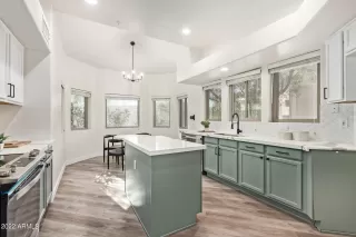 Photo #5: 6496245 Listing 