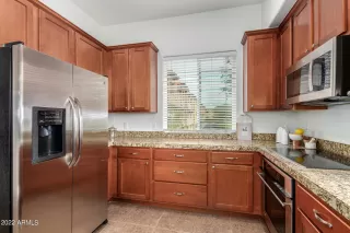 Photo #6: 6496279 Listing