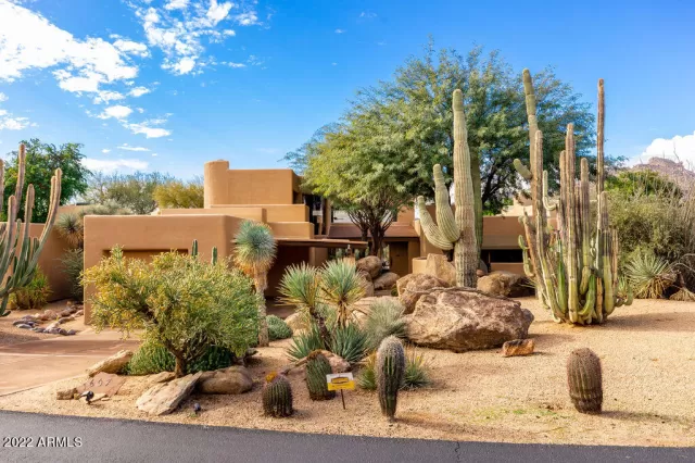 MLS: 6496375 Condo For Sale