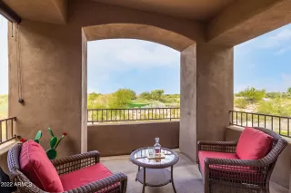 Photo #5: 6496460 Listing