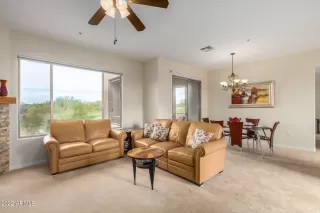 Photo #6: 6496460 Listing