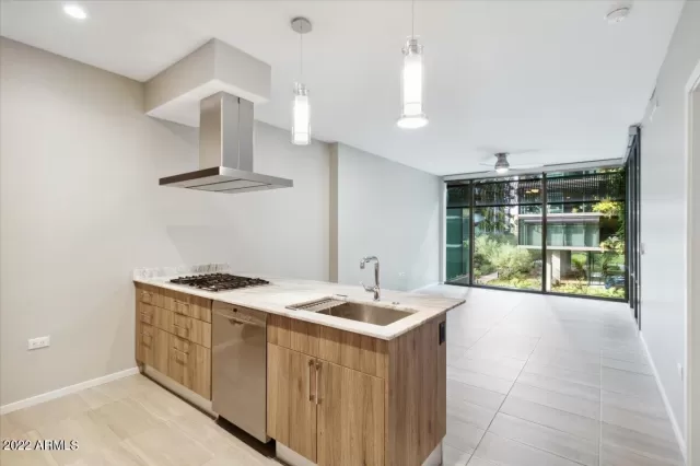 MLS: 6496598 Condo For Sale