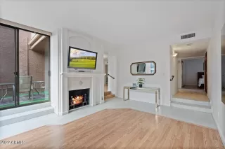 Photo #2: 6496603 Listing