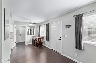 Photo #4: 6496658 Listing