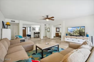 Photo #5: 6496774 Listing