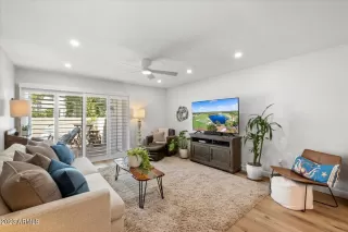 Photo #1: 6496792 Listing 