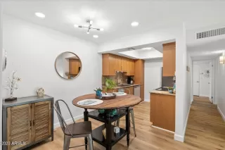 Photo #4: 6496792 Listing 