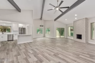 Photo #3: 6496853 Listing