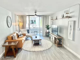 Photo #2: 6496964 Listing