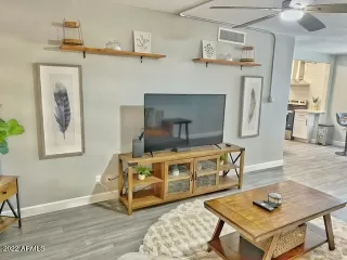 Photo #4: 6496964 Listing