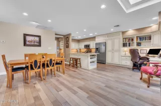 Photo #4: 6497273 Listing 