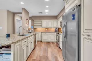 Photo #6: 6497273 Listing 