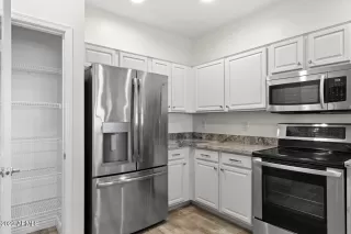 Photo #5: 6497477 Listing 