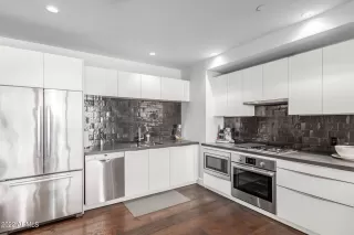 Photo #4: 6498266 Listing