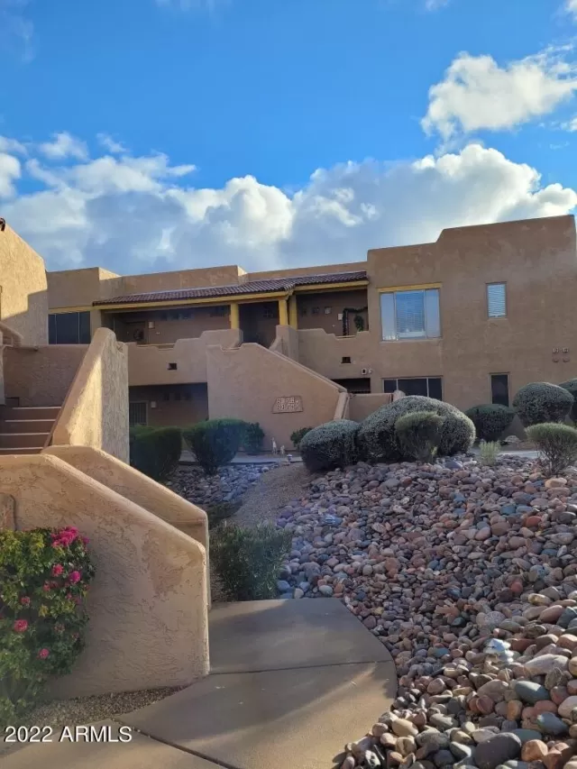 MLS: 6498421 Condo For Sale