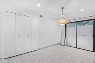 Photo #4: 6498498 Listing