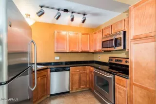 Photo #2: 6498646 Listing 