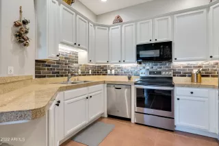Photo #5: 6498979 Listing
