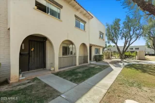 Photo #2: 6499085 Listing 