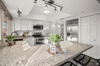 Photo #5: 6499092 Listing