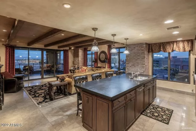 MLS: 6499565 Condo For Sale