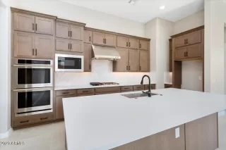 Photo #2: 6500456 Listing