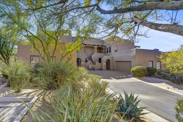 MLS: 6500667 Condo For Sale