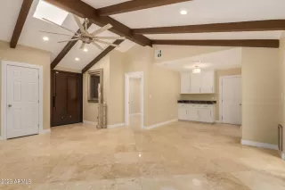 Photo #4: 6500982 Listing
