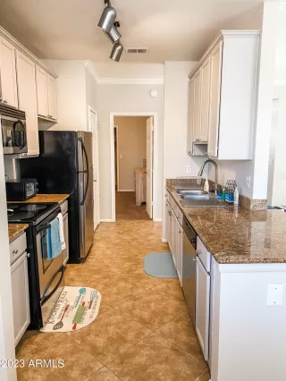 Photo #6: 6501259 Listing