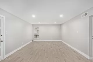 Photo #3: 6502169 Listing