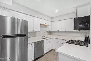 Photo #6: 6502169 Listing