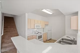 Photo #2: 6502271 Listing