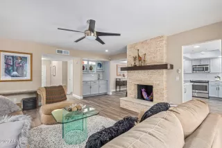 Photo #4: 6502331 Listing