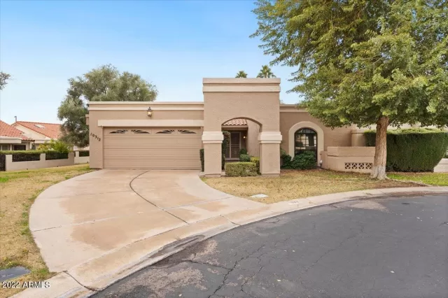 MLS: 6502375 Condo For Sale