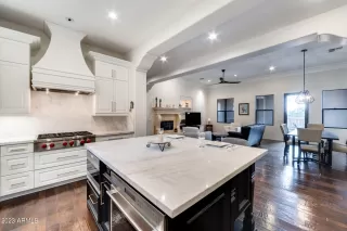 Photo #6: 6502446 Listing