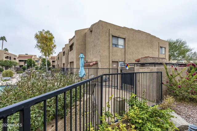 MLS: 6502686 Condo For Sale