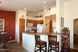 Photo #5: 6502729 Listing