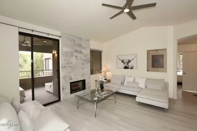 MLS: 6502770 Condo For Sale