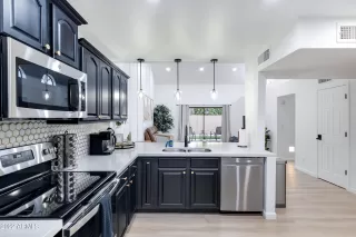 Photo #1: 6502895 Listing 