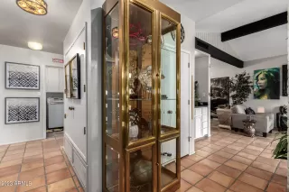 Photo #2: 6503043 Listing