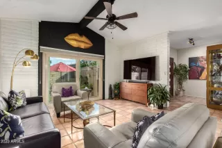 Photo #3: 6503043 Listing