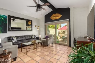 Photo #6: 6503043 Listing