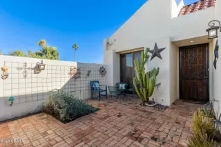 Photo #2: 6503073 Listing 