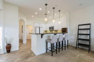 Photo #2: 6503331 Listing