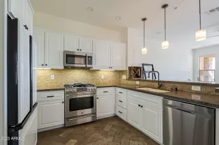 Photo #6: 6503331 Listing