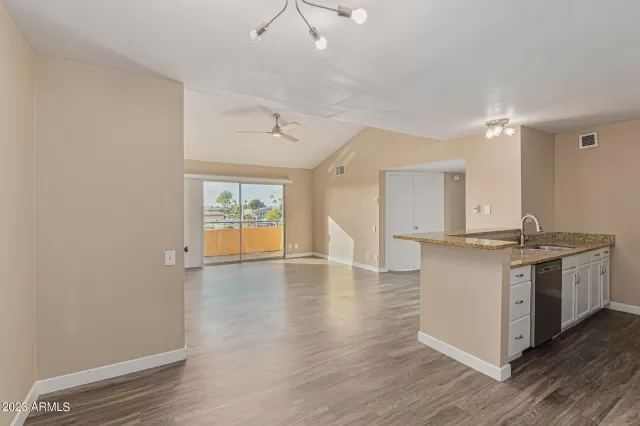 MLS: 6503513 Condo For Sale