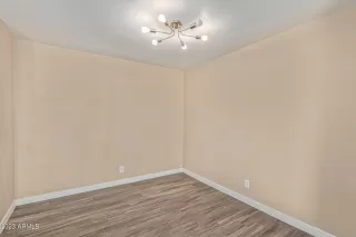 Photo #5: 6503513 Listing