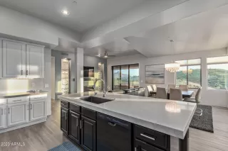 Photo #5: 6503561 Listing