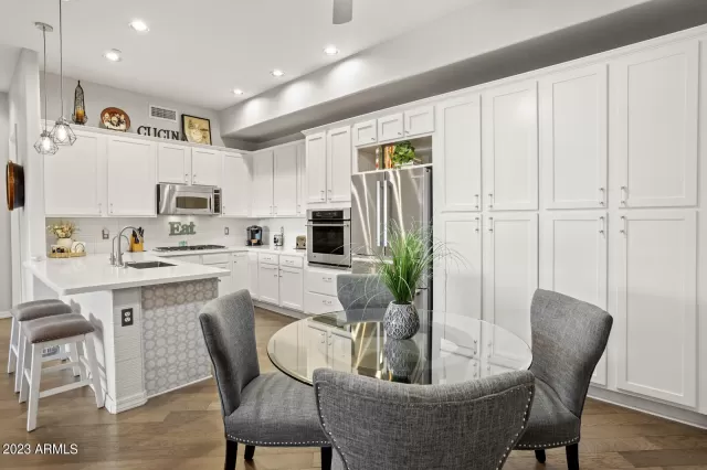 MLS: 6503586 Condo For Sale