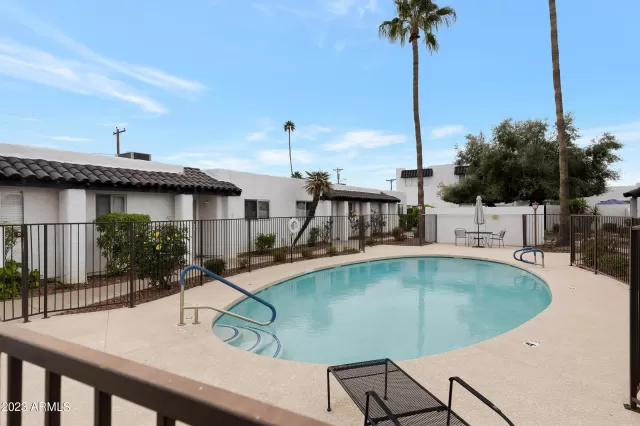 MLS: 6504088 Condo For Sale